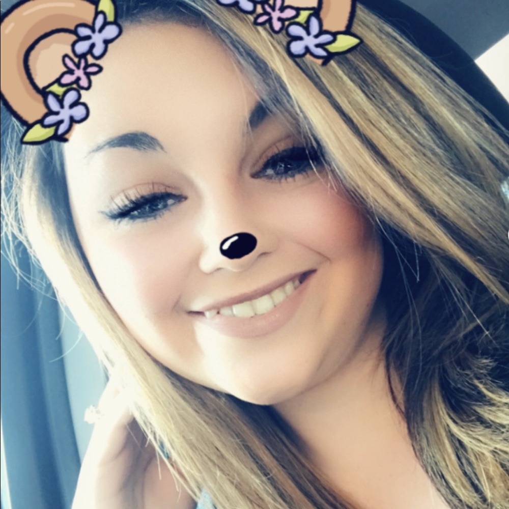 Meet your Posher, Hayleigh